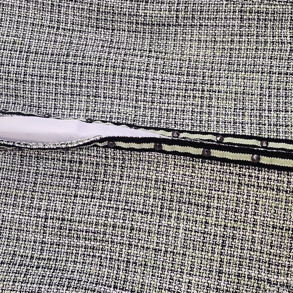 Tahari Tweed - Picture 3 of 5